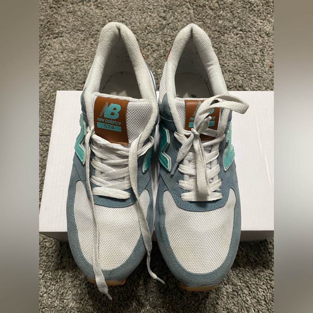 New Balance 574 Women's Blue and White Sneakers size 7 tennis shoe - Picture 7 of 9